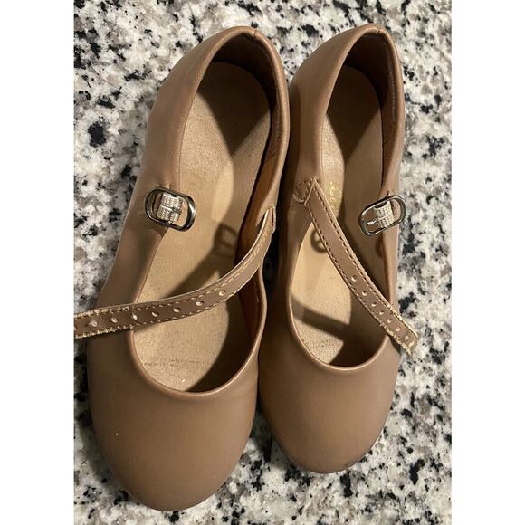 So Danca TA55 TAN Tap Shoe Low Heel - Children’s size 10 - Good Condition - Picture 1 of 6